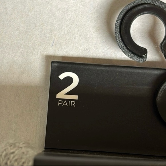 New Cuddl Duds Socks Women’s 2 Pack Light Gray Soft Leg Layering Crew Casual - Picture 8 of 15